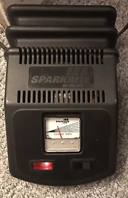 Sparkrite 4 Amp Battery Charger Suitable For Car And All 12v Lead Acid Batteries • £10