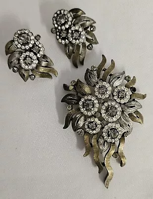 Vintage Crown Trifari Brooch & Earrings Jewelry Set • $51