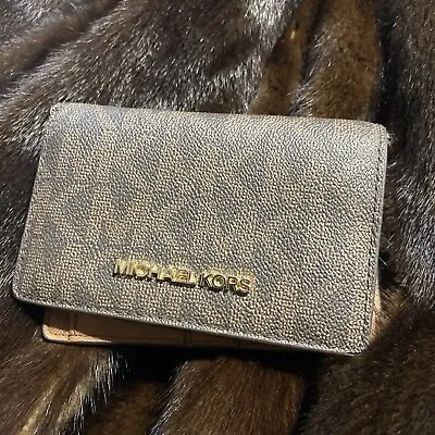 Michael Kors Brown Jet Set Travel Carry All Card Case Leather Wallet • $20