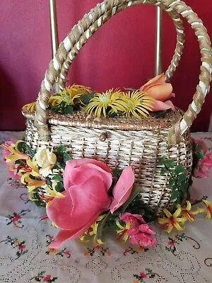 Vintage SOURE BAG New York Wicker 1950`s Flower Basket  • $30