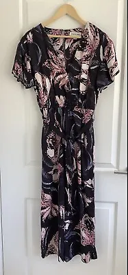 $35 • Buy Country Road Printed Satin Jumpsuit, Size 8