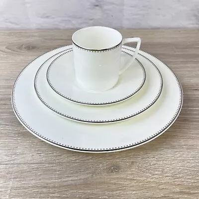 Mikasa Contessa Platinum CAW01 Bone China Silver & White 4pc Place Setting Plate • $30