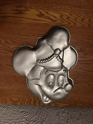 Vintage WILTON Minnie Mouse Cake Pan 60643 515-809 Walt Disney • $12.99