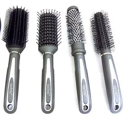 Technic 4 Piece Hair Brush Set    LARGE SET • £7.95