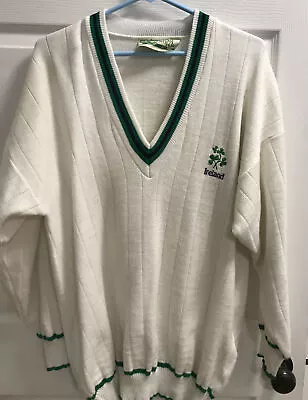Traditional Craft Ireland V-Neck White W Green Pullover Sweater Size 44 -46   L8 • $8.99