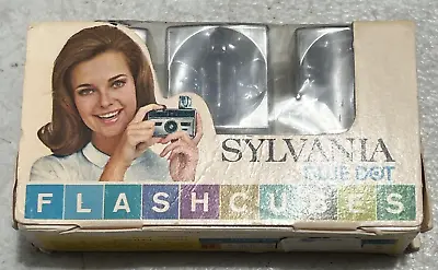 Vintage Sylvania Blue Dot Flashcubes 3 Cubes 12 Flashes For Camera New In Box • $10.98