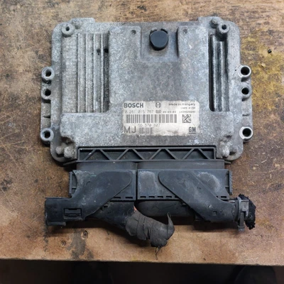 £75 • Buy Vauxhall Zafira 1.9 CDTI 55570807 0281015767 ECU