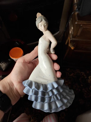 £140 • Buy Nao Llandro Flamenco Dancer