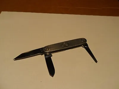 Vintage M.c. Co. Meriden Cutlery Usa 3 Blade Pocket Knife #10805 Nice!!! • $50