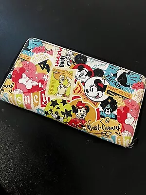 Disney Parks Walt Disney WorldMickey And Minnie Mouse CollageZip Around Wallet • $12.99