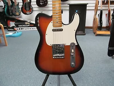 G & L 1991 ASAT Classic Electric Guitar With Hardshell Case • $1500
