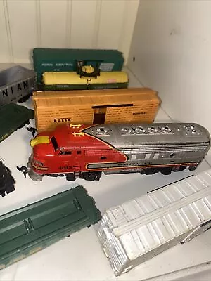 Vintage LotHO Scale Tyco Mantua Santa Fe Rd4015 Locomotive 7  Long & Extras 063 • $89.95