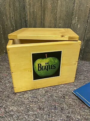 RECORD Storage With LID 7 Inch Singles Box BEETLES APPLE Label 120 Sleeves • £36.98