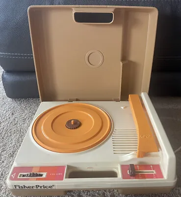 Vintage Fisher-Price Child's Record Player #825 1978 USA  (NEEDS NEW NEEDLE) • $15