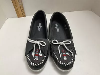 Minnetonka Thunderbird Shoe Women's Sz  9 Smooth Sole Leather Boat Moccasin Navy • $49.99