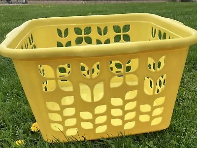 Vintage Rubbermaid Laundry Basket 2968 Tulip Yellow Plastic Square 18” X 11” • $24.99