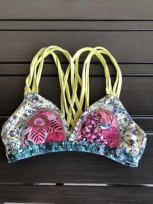 Maaji  Almonds & Bloom Triangle Bikini Top Small • $16