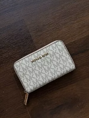 Michael Kors Wallet • $50