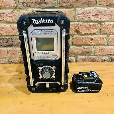 Makita DMR106 AM/FM Bluetooth Job Site Radio With Battery • £32.81