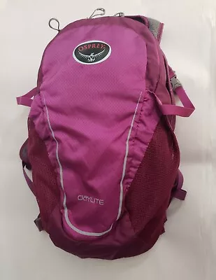 Osprey Daylite Lightweight Backpack Hiking Trail Bag Unisex H2O Compatible  • $24.99