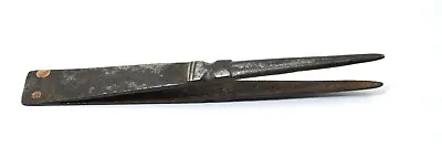 Indian Vintage Collectible Iron Tweezers Eyebrow Hair Plucker Tool. G47-306 • $93.67