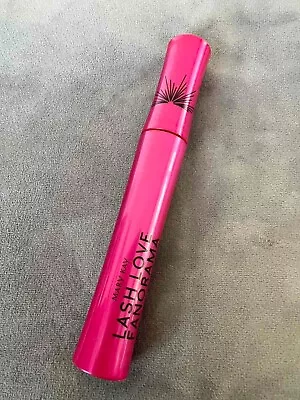 Lash Love Fanorama Mascara    0.28 Oz. • $23