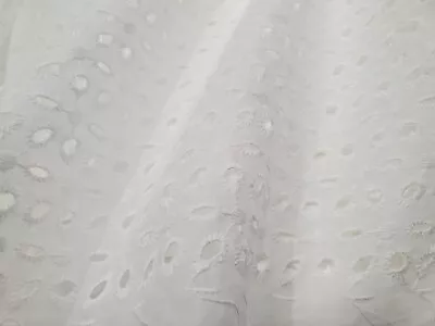 Broderie Anglaise On Cotton Lawn 'Adelina' (per Metre) Dress Fabric Sewing • £9.99