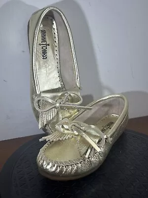 Minnetonka Shoes Women's Grace Moc Slip-On Leather Tassels Gold Size 6.5 • $22.05