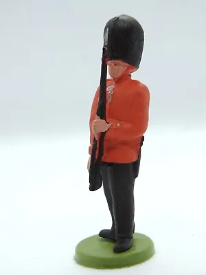 £2.99 • Buy Vintage 1960s BRITAINS Royal Guard Soldier Bearskin Hat Plastic Model Toy Figure