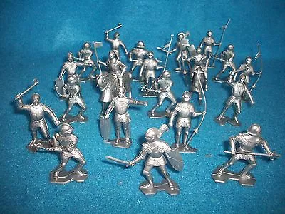 Marx Reissue 1/32nd Scale 2nd Issue Armored Knights And Horses 21 Pcs. (silver) • $9.95