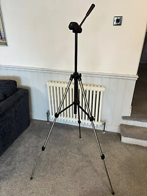 Velbon CX-300 Camera/Video Tripod • £9.99