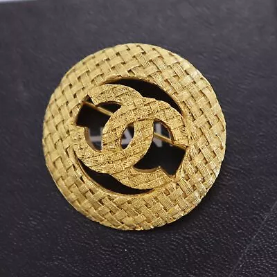 CHANEL CC Logos Round Used Pin Brooch Gold Plated 1267 France Vintage #CB656 S • $891.70