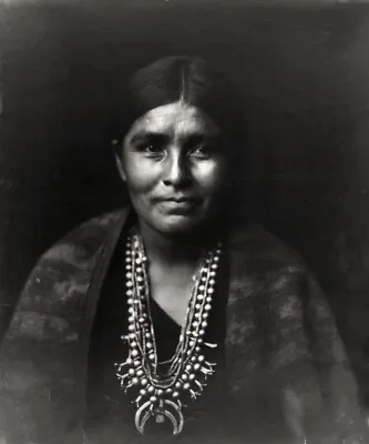 Native American Indian Navaho Woman 10x8 Photo Print  • £4.50