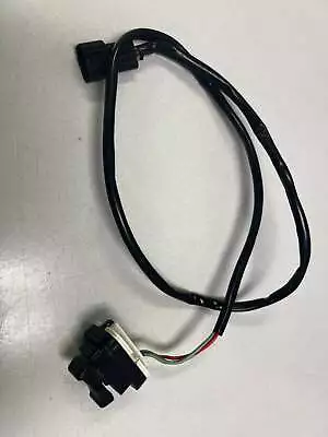 Yamaha 350hp 4 Stroke Outboard Tilt Trim Switch (61A-82563-00-00) • $20