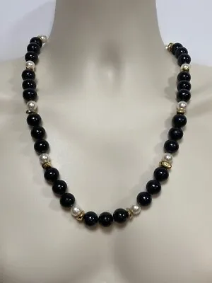 Vintage Costume Jewelry Black Faux Pearl Gold Accents Beaded Necklace • $10