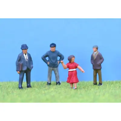 P&D Marsh PDZ04 Standing People - OO Gauge Painted Figures • £9.95