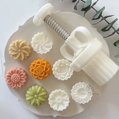 20g Mini Flower Moon Cake Mold Cookie Stamp Hand Pressed Pastry Baking Tools • $18.21