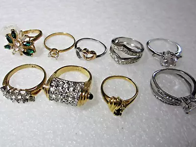 VINTAGE 9 COSTUME JEWELRY RHINESTONE RINGS COCKTAIL Variety DESIGNS LOT • $12.59