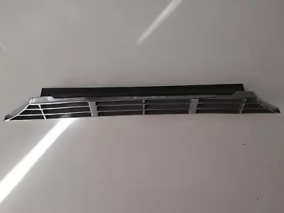 Jaguar E Type S1.5 S2 S3 Bonnet Bulge Grille BD35935 & Bracket BD35934 • $85