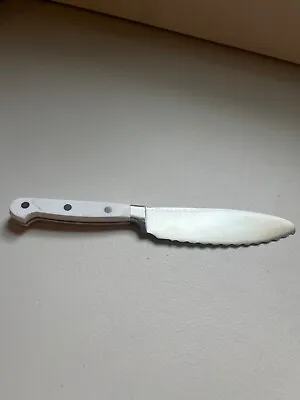 WOLFGANG PUCK 6  SCALLOPED EDGE Utility Knife With White Handle Used • $4.50