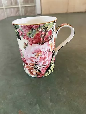 Maxwell & Williams Rambling Rose Mug • $15