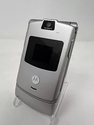 Vintage Motorola V3 RAZR T MOBILE Silver Flip Mobile Phone Working Y2K VTG • $45