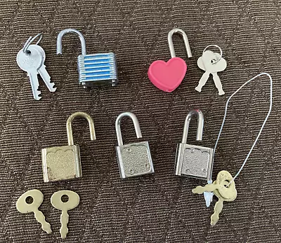 Vintage Lot Of 5 Miniature Mini Locks With Keys • $5.99