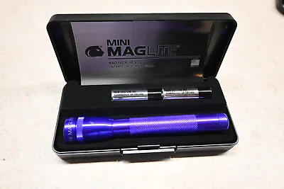Mini Maglite Incandesent Xenon Flashlight 2AA W/Batteries NIB Purple! • $16