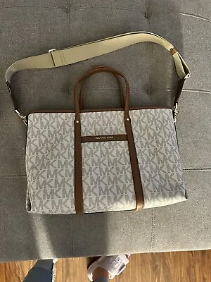 Michael Kors Beck Vanilla Signature Satchel • $125