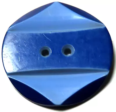 VINTAGE 1 1/4  FRENCH CELLULOID WAFER BUTTON ~ SKY BLUE W/CERULEAN BLUE OVERDYE • $1.40