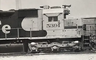 Atchison Topeka & Santa Fe Railway Railroad ATSF #5391 SD45u Electromotive Photo • $16.97