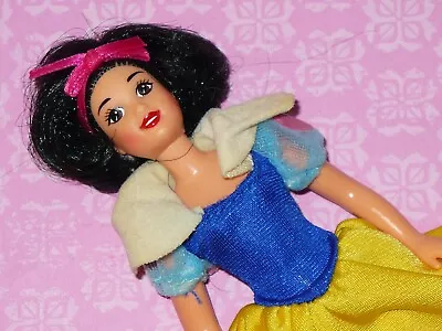 Vintage Disney Musical Princess Doll ~ SNOW WHITE ~ DOLL & DRESS ~ NO STAND 1994 • $10.39