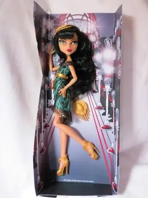 MONSTER HIGH Frights Camera Action Black Carpet CLEO DE NILE Doll NEW 2013 • $65