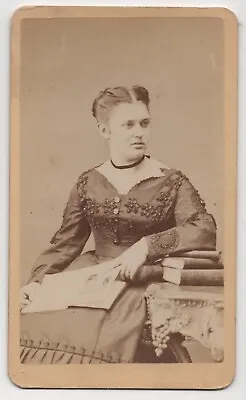 ANTIQUE CDV CIRCA 1870s GORGEOUS YOUNG LADY READING BOOKS IN FANCY DRESS • $14.99
